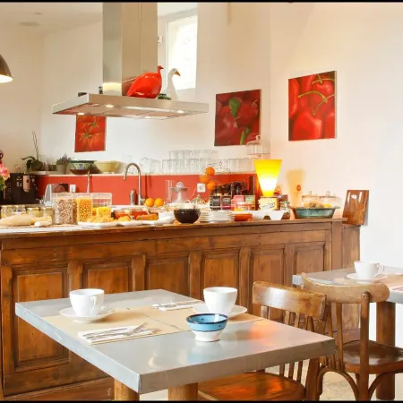 La Maison Rouge d'Uzes B&B