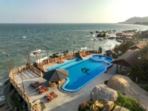 Trân Châu Beach Resort