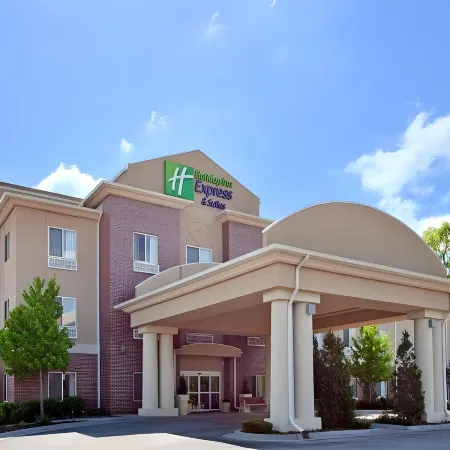 Holiday Inn Express & Suites INDEPENDENCE-KANSAS CITY by IHG