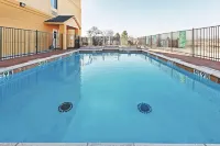La Quinta Inn & Suites by Wyndham Ada - Pools