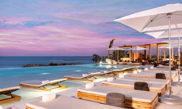SLS Cancun Hotel & Residences