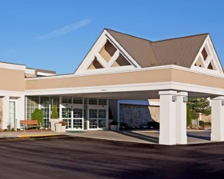 EnVision Hotel & Conference Center Mansfield-Foxboro Hotels in Foxborough