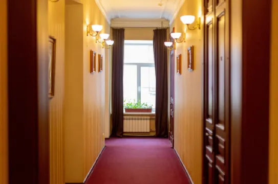 На Дворянской