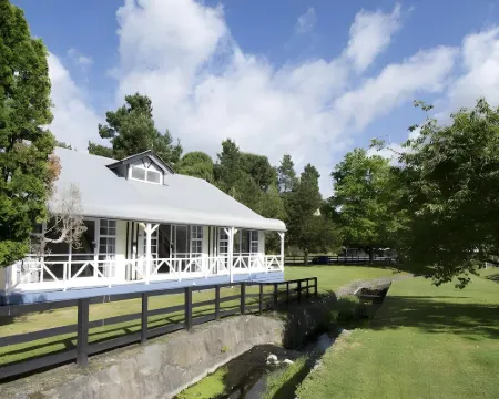 Grandeur Thermal Spa Resort Hotels in Taupo