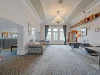 Sunday London Staines-upon-Thames Heathrow T5 Hotels in Staines
