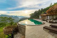 Central Hills Puluong Resort - 游泳池