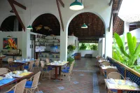 Hotel 7 Colinas - parking