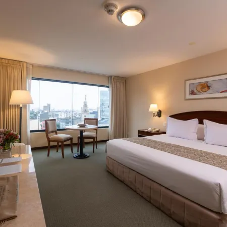 Los Tallanes Hotel & Suites