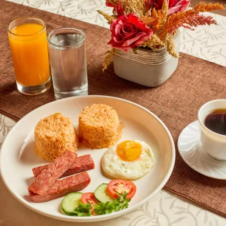 Go Hotels Plus Bacolod - Newly Renovated