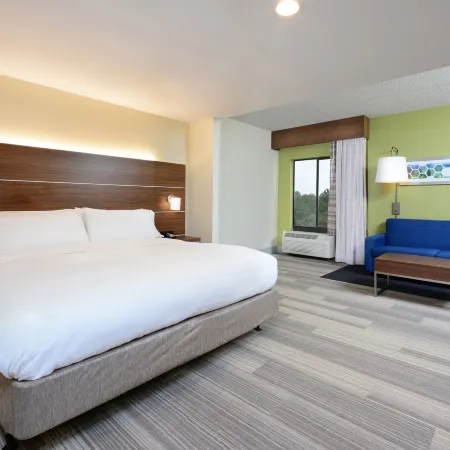Holiday Inn Express & Suites RALEIGH DURHAM AIRPORT AT RTP by IHG