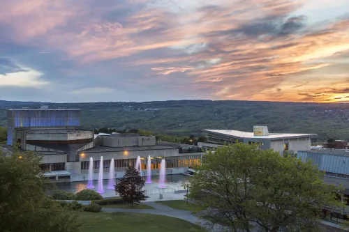 Courtyard Ithaca Airport/University Hoteles en Lansing