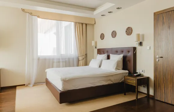 梅爾根巴託酒店