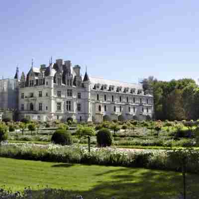 Novotel Amboise Hotel Exterior