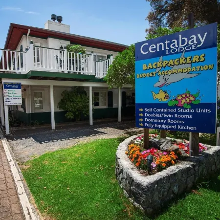 Centabay Lodge and Backpackers