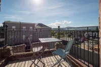 Gordonston Apartments - balcony