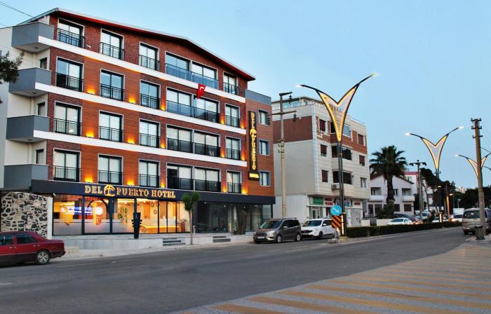Del Puerto Hotel