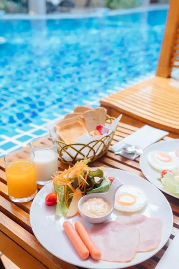 รูปภาพของไฮด์อะเวย์