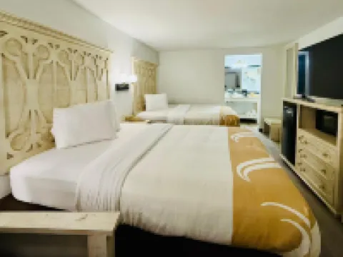 Rodeway Inn Hotels in Llano