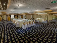 Sharjah Carlton Hotel Hotels near Al Khan