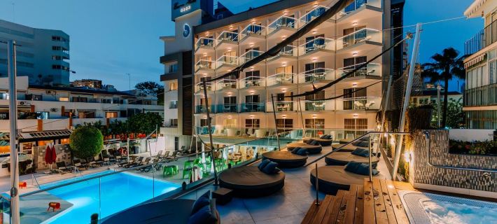 Essence Hotel Boutique トレモリーノスのホテル