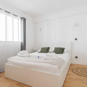 Serene Apartment 6P 2Br - Puteaux la Défense Отели рядом со станцией La Defense Station