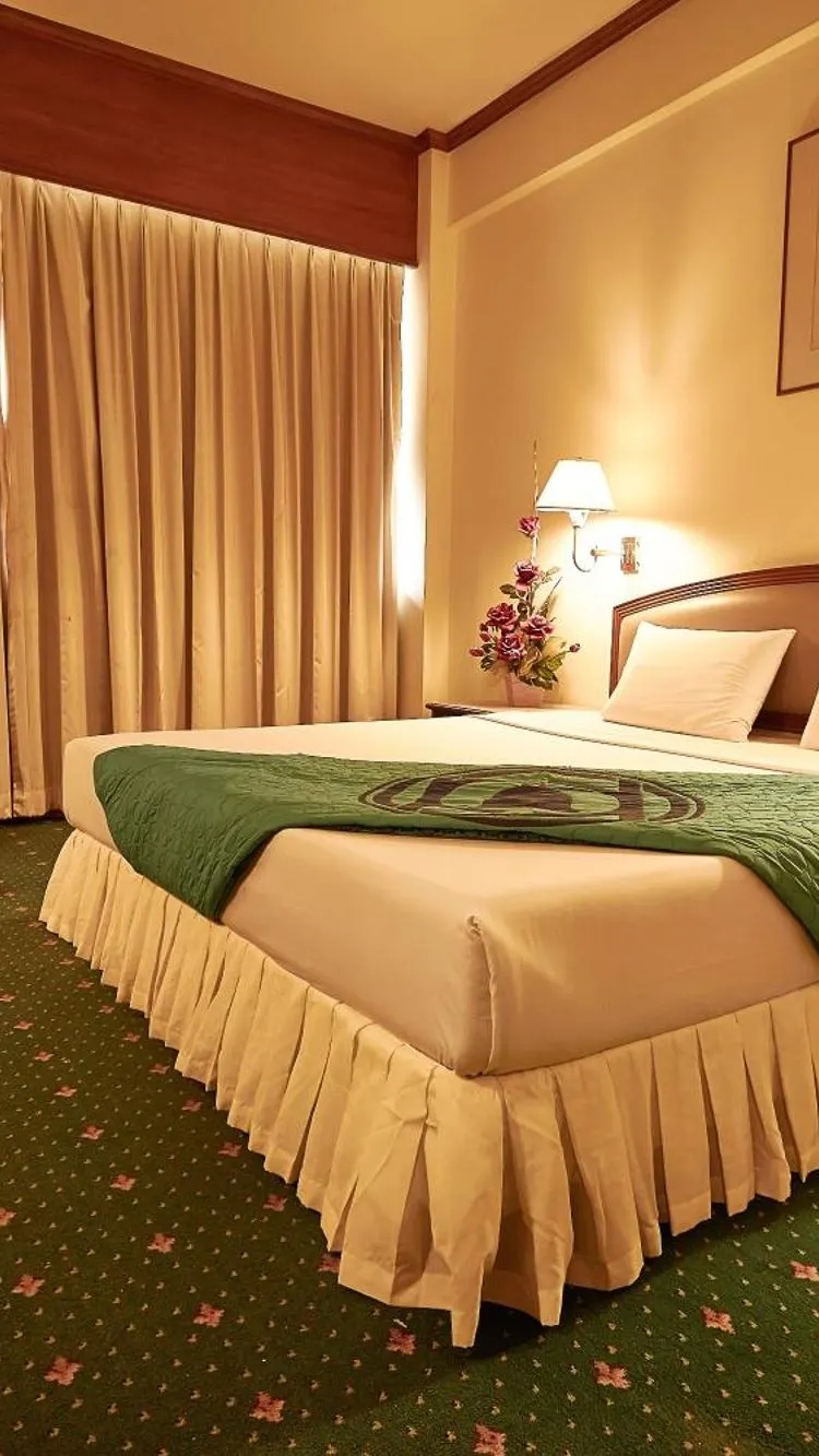 ห้องดีลักซ์ เตียงใหญ่ 1 เตียง