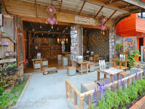 SongPhuaMia Guesthouse - 2 stelle