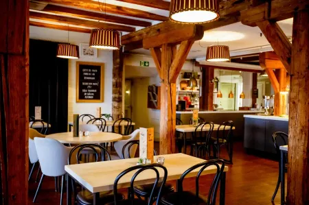 Home Hotel Packhuset Отели рядом с достопримечательностью «Stadsparken»