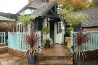 The Cowdray Arms Hotels in Haywards Heath