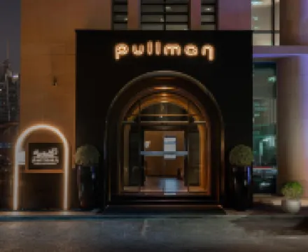 Pullman Dubai Jumeirah Lakes Towers - Hotel & Residence Hotels in Dubai