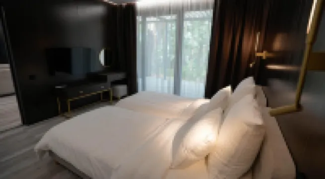 Pioneer Resort Hotel (Пионер Резорт Отель) Отели в г. 