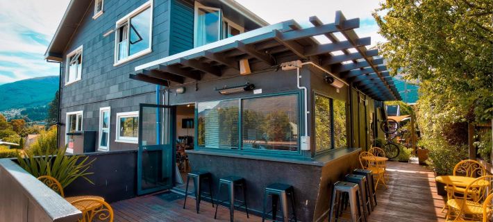 The Black Sheep Backpackers Hotels in Queenstown