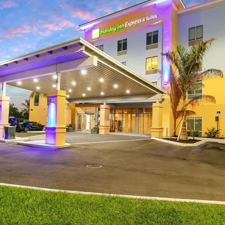 Holiday Inn Express & Suites NOKOMIS - SARASOTA SOUTH by IHG