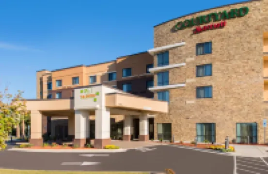 คอร์ทยาร์ด แจ็คสันวิลล์