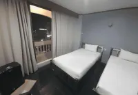 Grand PL Hotel - 2-Star