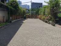 Taman Paradise Homestay Hotels in Sambikerep