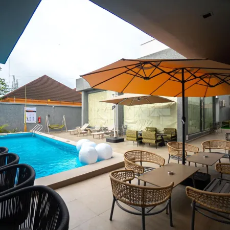 Greyfield Hotel & Apartments