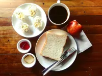 The Old Quarter Hostel - sarapan
