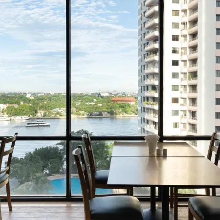 Riverine Place Hotel and Residence