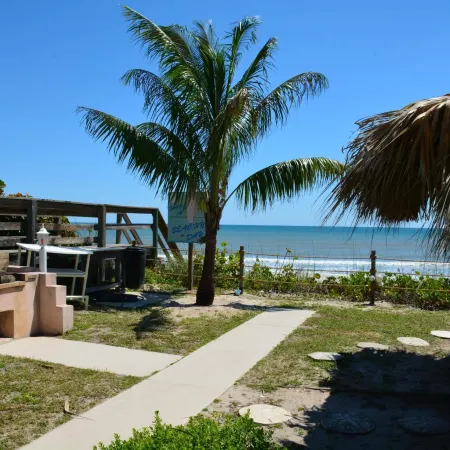 Oceanfront Sea Scape Motel