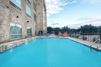 Holiday Inn Express & Suites Sugar Land SE - Missouri City Hotels in Missouri City