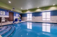 Holiday Inn Express & Suites Atchison