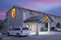 Super 8 by Wyndham Willmar Hotels in Willmar