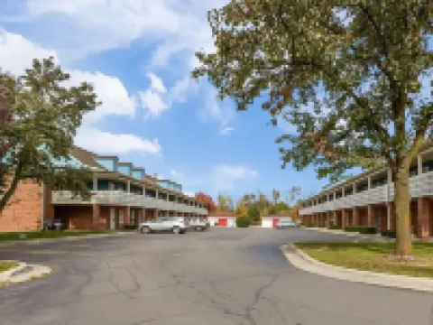 Travelodge by Wyndham Canton/Livonia Area, MI Hotels in Canton