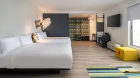 Aloft Sacramento Airport Natomas