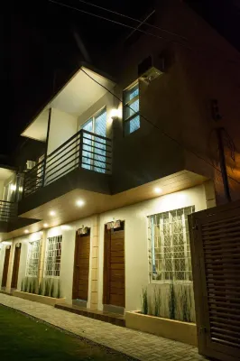 Mailz Haven Beautifl 3Br Modern Aprt Near SM Door-D Hotels near UNITOP