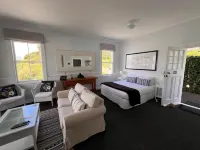 Mangonui Waterfront Apartments Hotels near Mangonui Courthouse