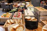 QOSMO Brasov Hotel - breakfast
