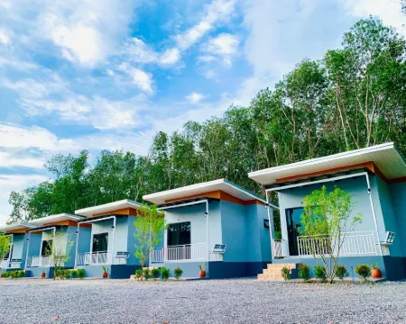 Suanvadee Resort สวนวดี รีสอร์ท โรงแรมในอำเภอ ดอนสัก