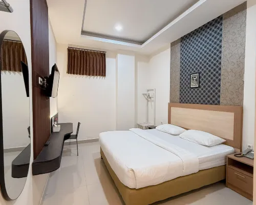 Calista Beach Hotel Hotels in Baubau